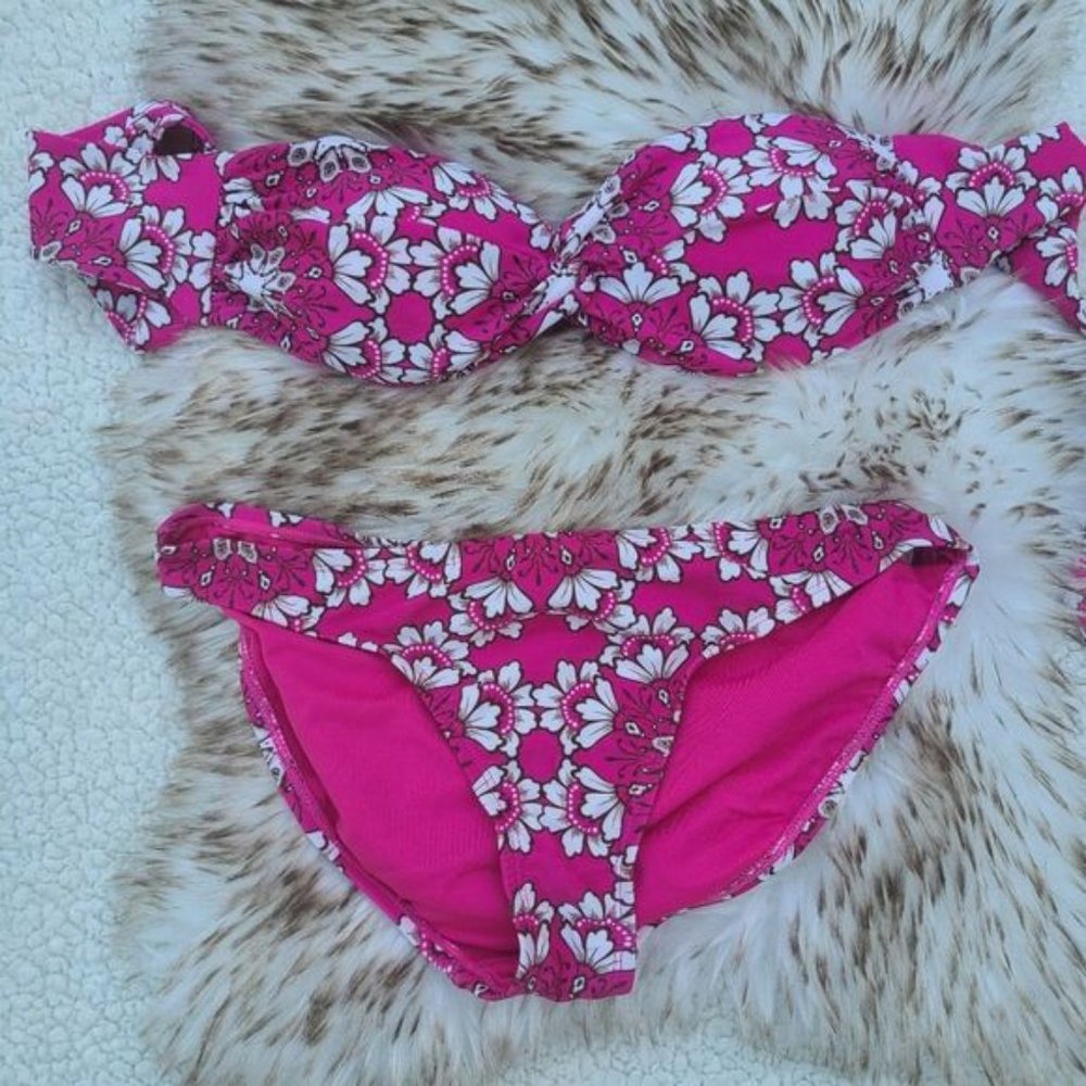 Converse One Star pink floral bikini set Small